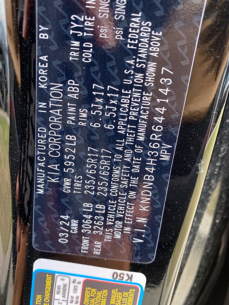 2024 Kia Carnival LX APPLE CARPLAY / 3RD ROW