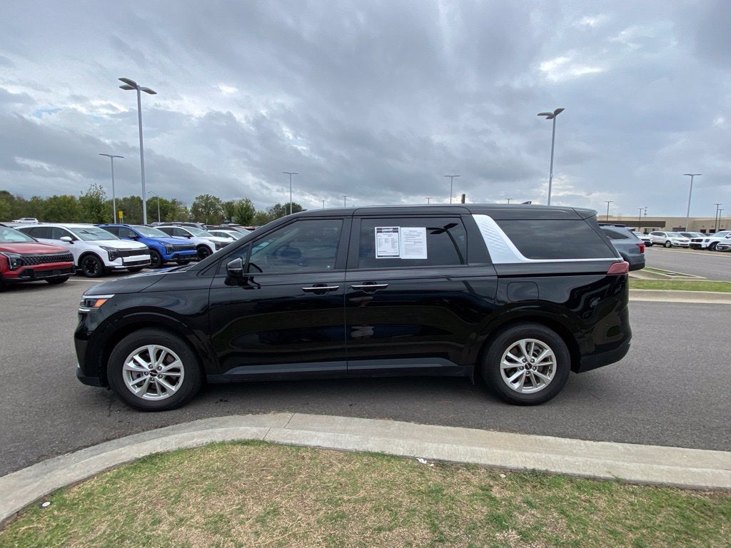 2024 Kia Carnival LX APPLE CARPLAY / 3RD ROW