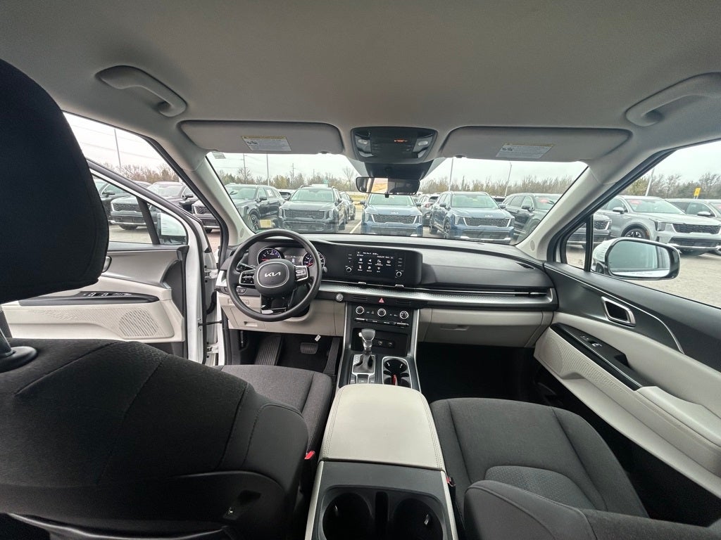 2023 Kia Carnival LX CPO / 3RD ROW