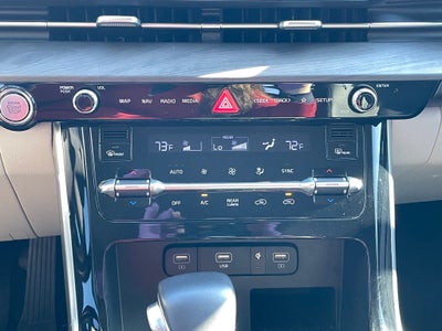 2024 Kia Carnival SX LEATHER / HEATED SEATS / SUNROOF