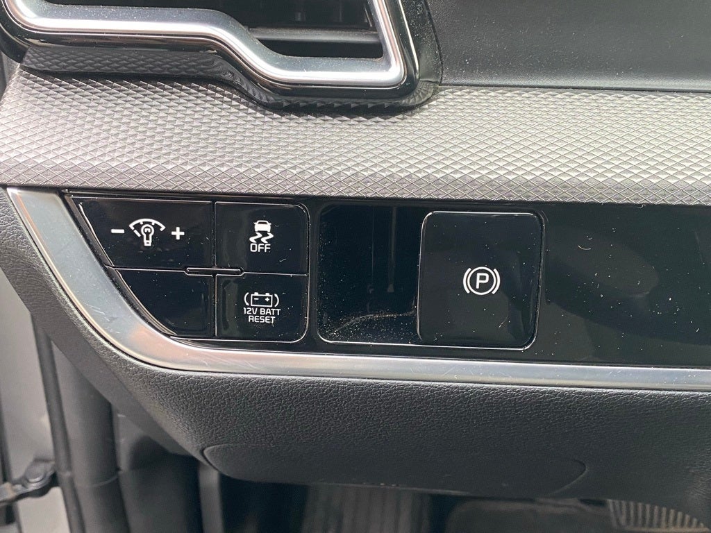 2023 Kia Sportage Hybrid LX AWD / HEATED SEATS