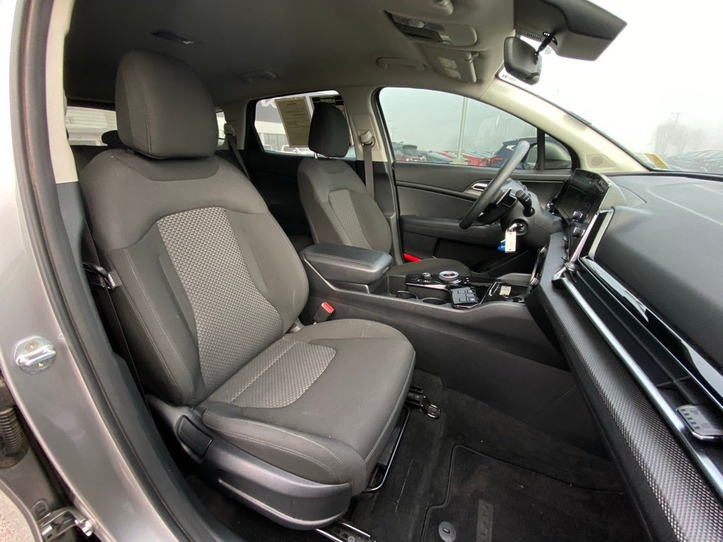 2023 Kia Sportage Hybrid LX AWD / HEATED SEATS