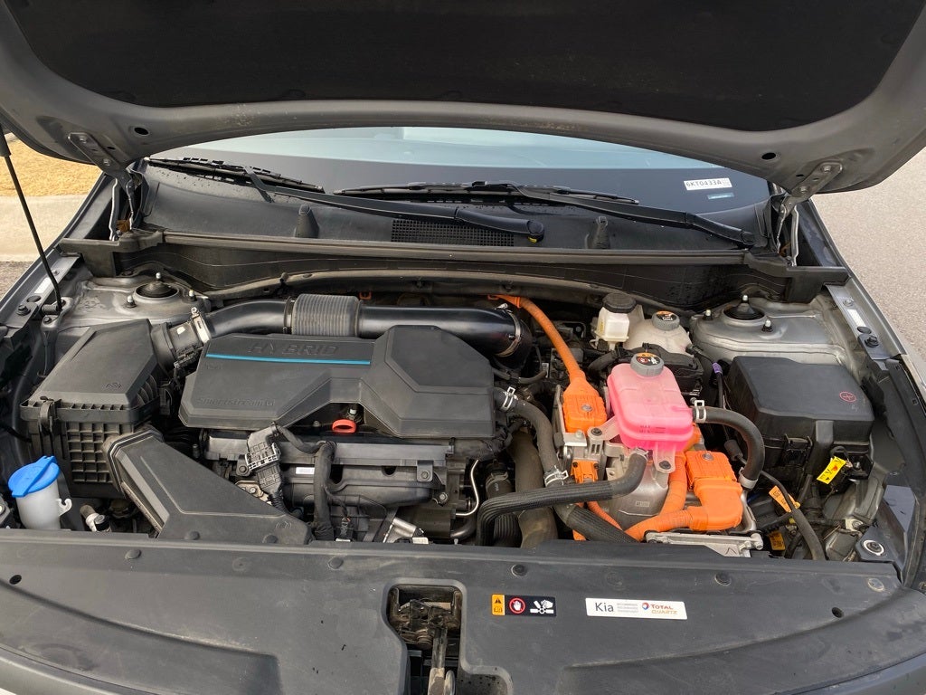 2023 Kia Sportage Hybrid LX AWD / HEATED SEATS