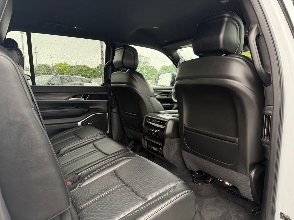 2023 Jeep Wagoneer L Series III