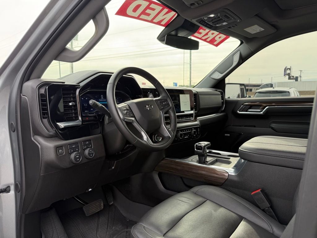 2024 Chevrolet Silverado 1500 RST