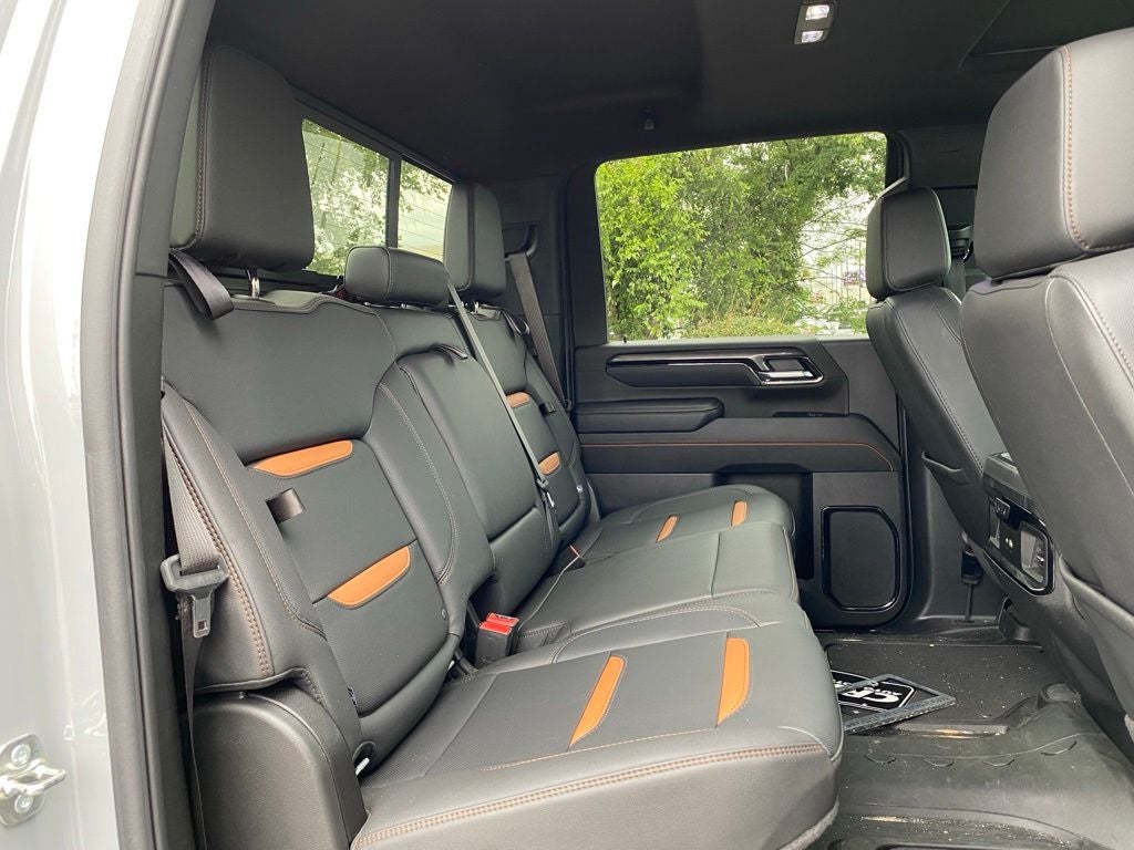 2025 GMC Sierra 2500HD AT4