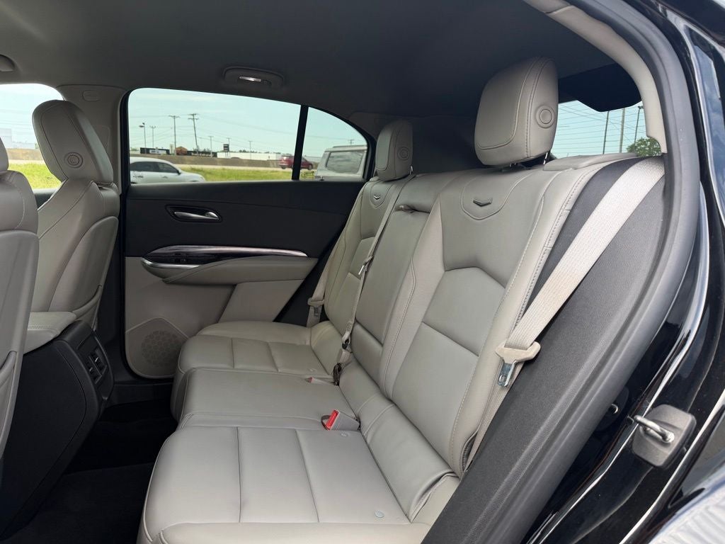 2022 Cadillac XT4 Luxury