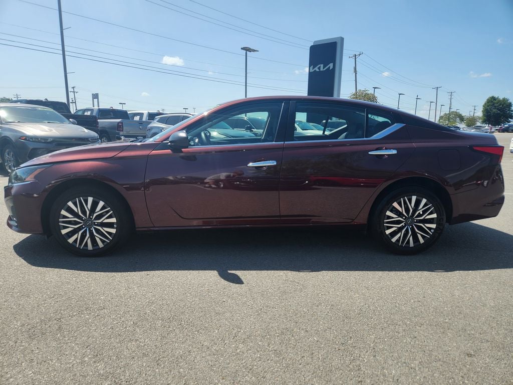 2025 Nissan Altima 2.5 SV *One Owner, Clean Carfax