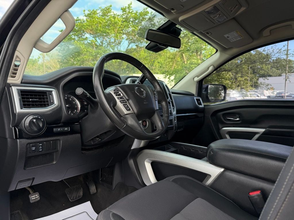 2021 Nissan Titan SV