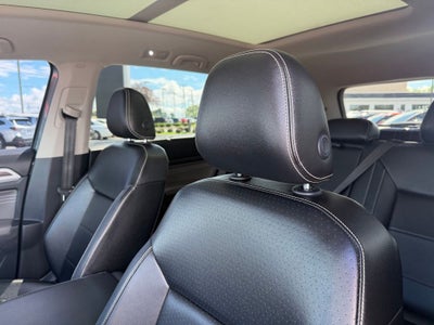 2022 Volkswagen Atlas 3.6L V6 SE w/Technology