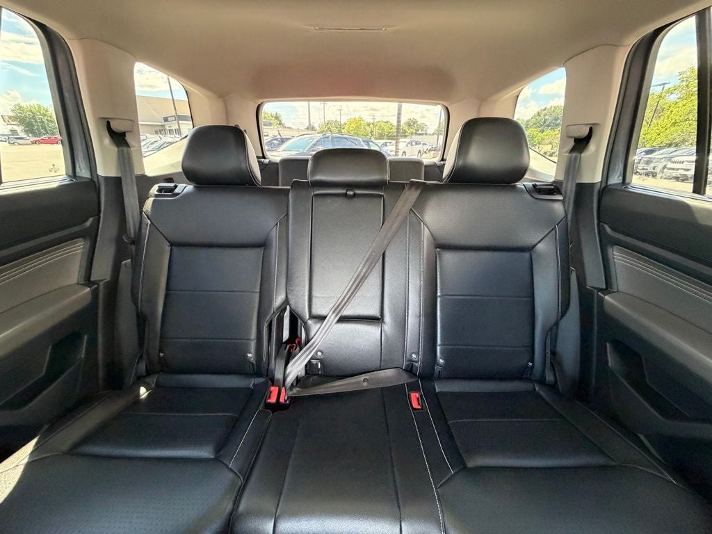 2022 Volkswagen Atlas 3.6L V6 SE w/Technology