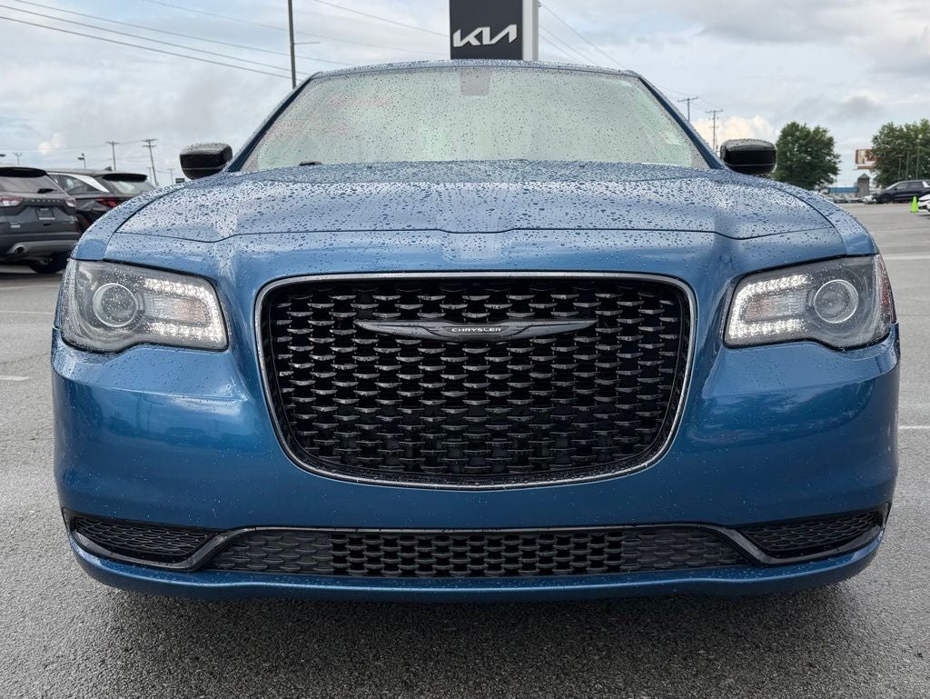 2022 Chrysler 300 Touring