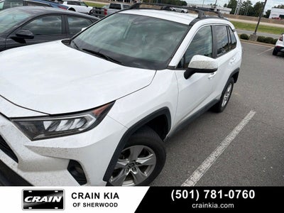 2020 Toyota RAV4 XLE
