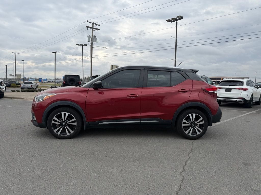 2020 Nissan Kicks SR