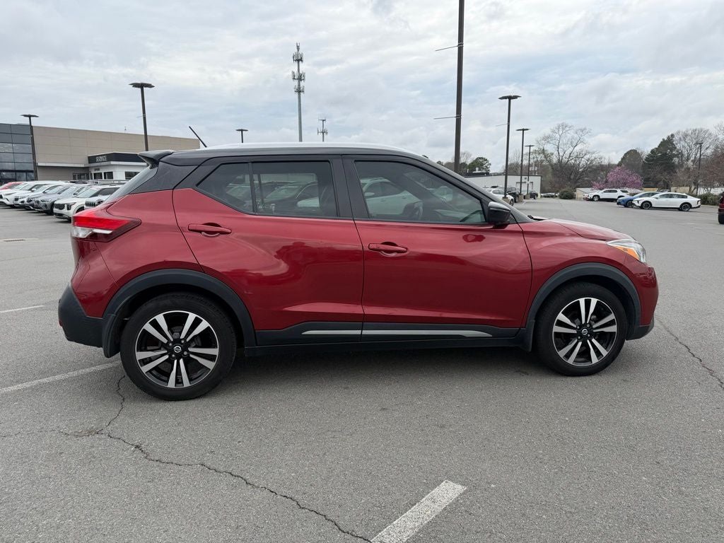 2020 Nissan Kicks SR