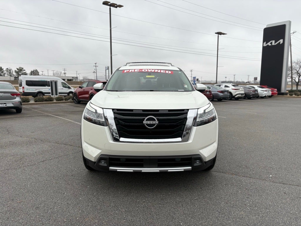 2022 Nissan Pathfinder Platinum