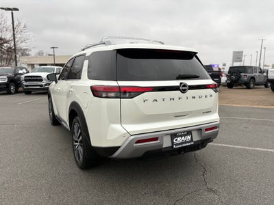 2022 Nissan Pathfinder Platinum
