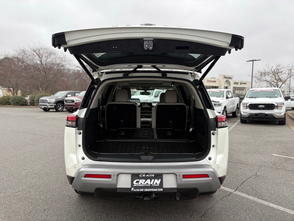 2022 Nissan Pathfinder Platinum