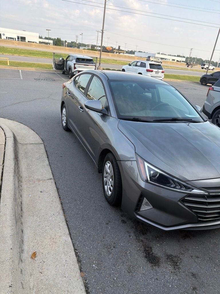 2020 Hyundai Elantra SE