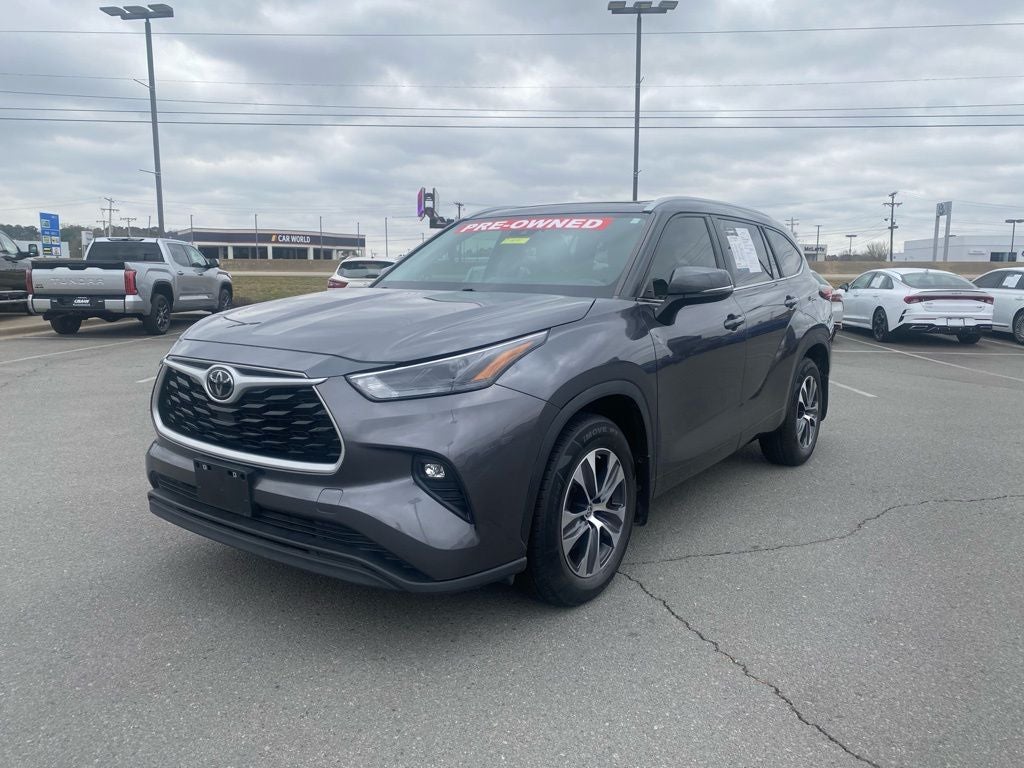 2023 Toyota Highlander XLE