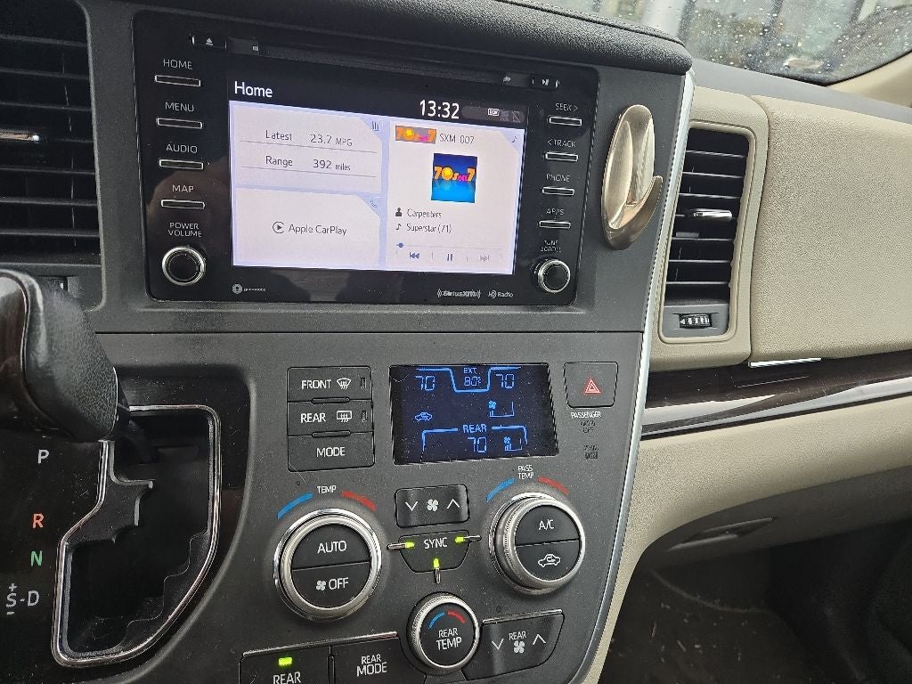 2019 Toyota Sienna XLE 8 Passenger