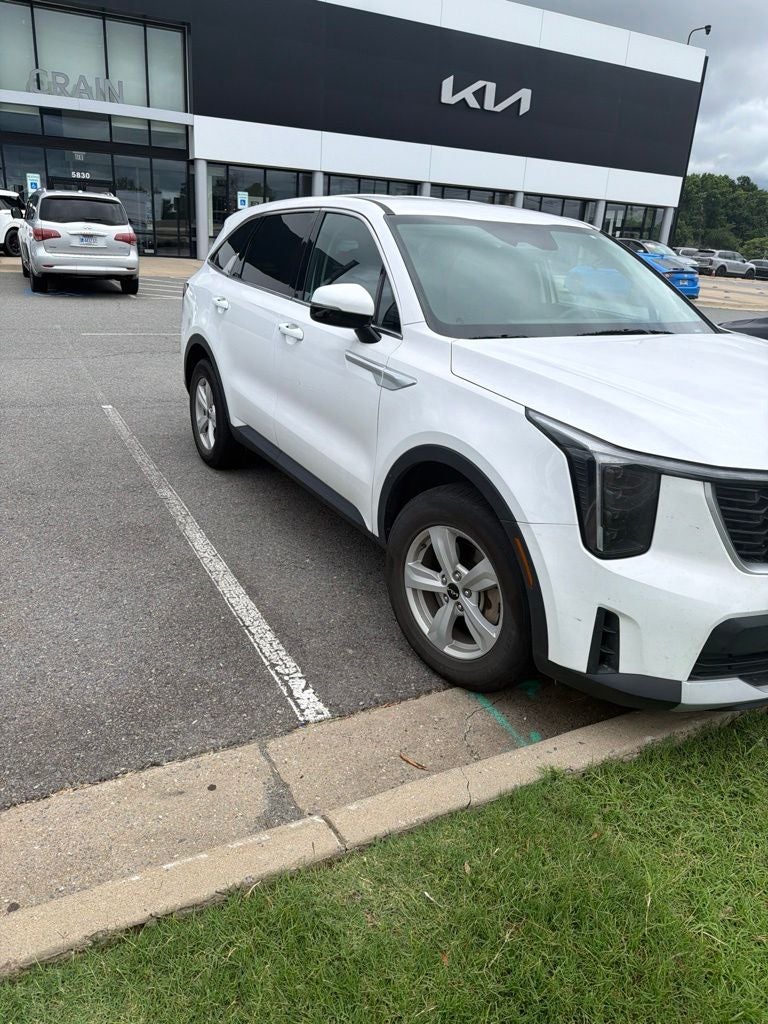 2025 Kia Sorento LX