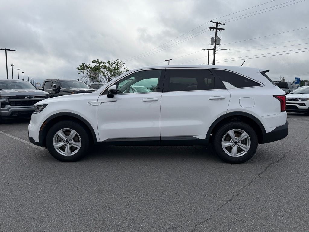 2022 Kia Sorento LX