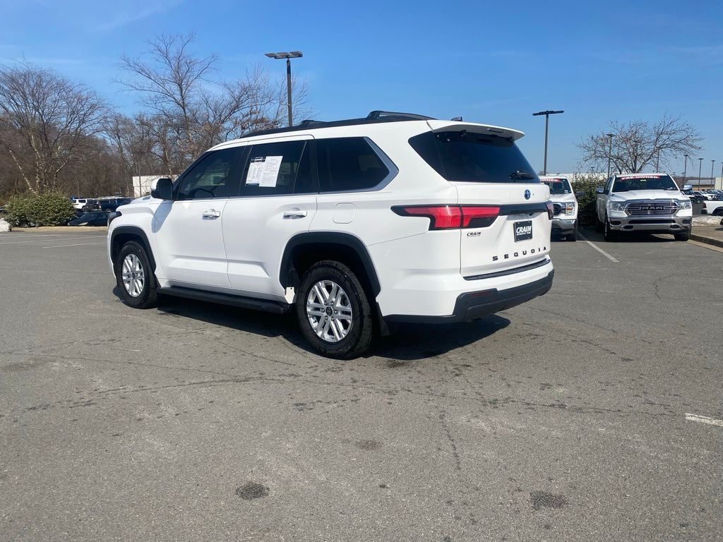 2024 Toyota Sequoia SR5