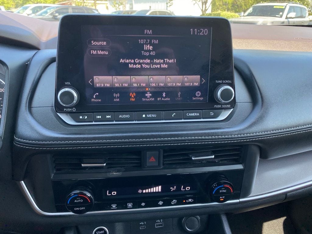 2023 Nissan Rogue SV *Clean Carfax