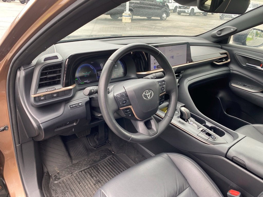 2023 Toyota Crown Platinum