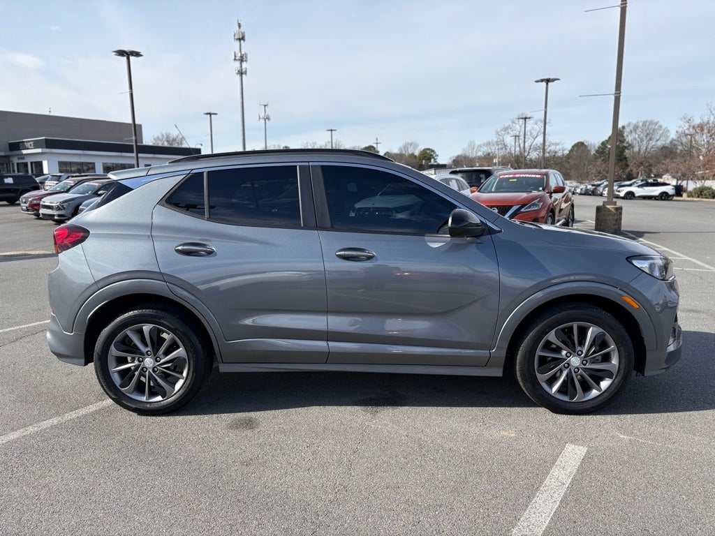 2022 Buick Encore GX Select