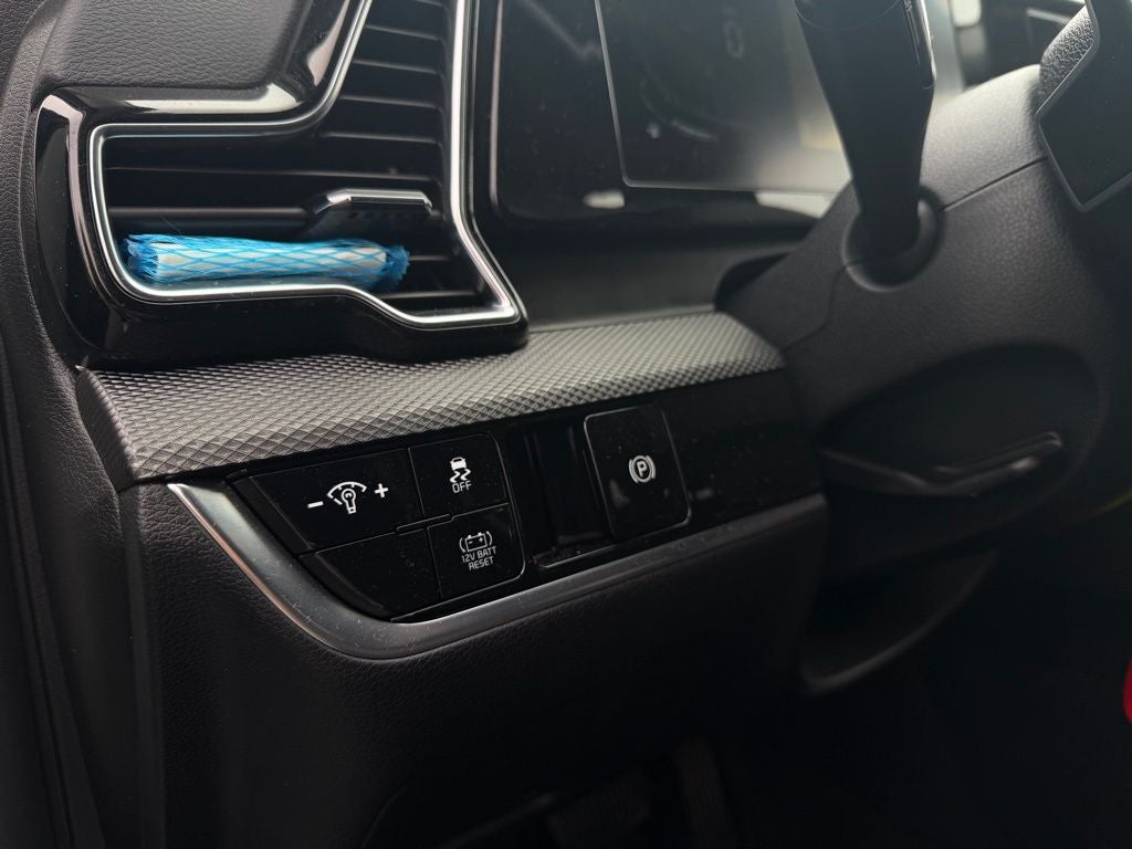 2024 Kia Sportage Hybrid LX