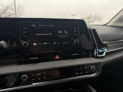 2024 Kia Sportage Hybrid LX