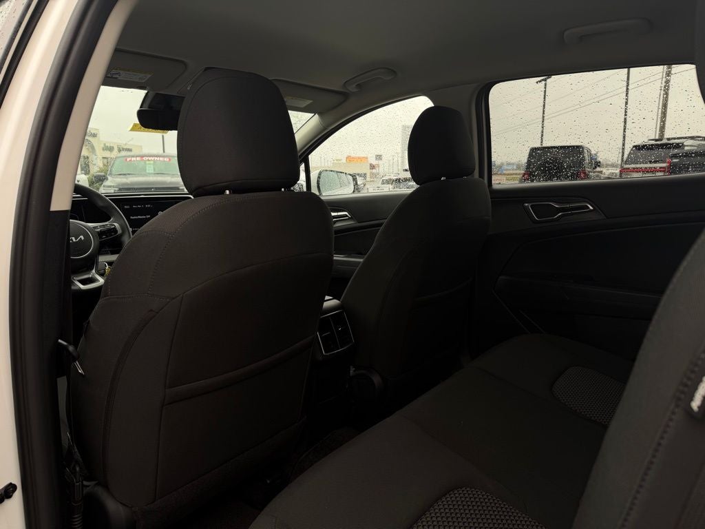 2024 Kia Sportage Hybrid LX