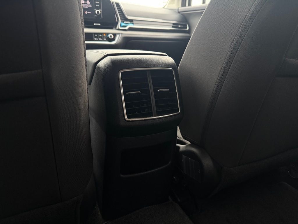 2024 Kia Sportage Hybrid LX