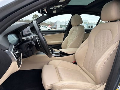 2022 BMW 5 Series 540i xDrive *Live Cockpit Pro/ Convenience Pkg
