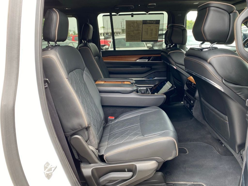 2024 Jeep Grand Wagoneer L Series III