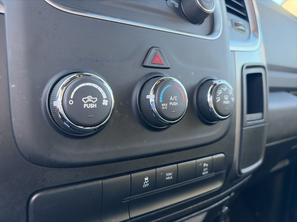 2021 RAM 1500 Classic Warlock 5.7 HEMI WARLOCK