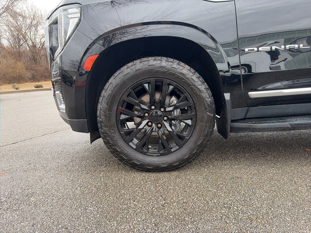 2022 GMC Yukon XL Denali AWD BLACKOUT CLEAN CARFAX