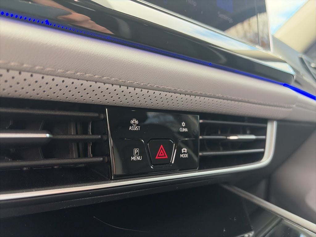 2025 Volkswagen Atlas 2.0T Peak Edition