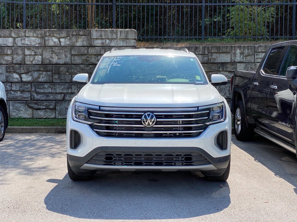 2026 Volkswagen Atlas SE w/Technology