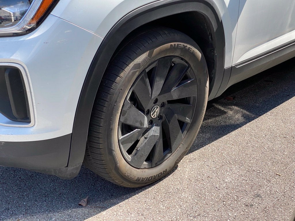 2026 Volkswagen Atlas SE w/Technology