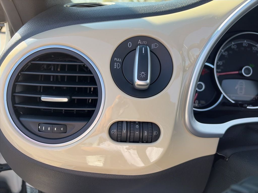 2019 Volkswagen Beetle Convertible 2.0T Final Edition SEL