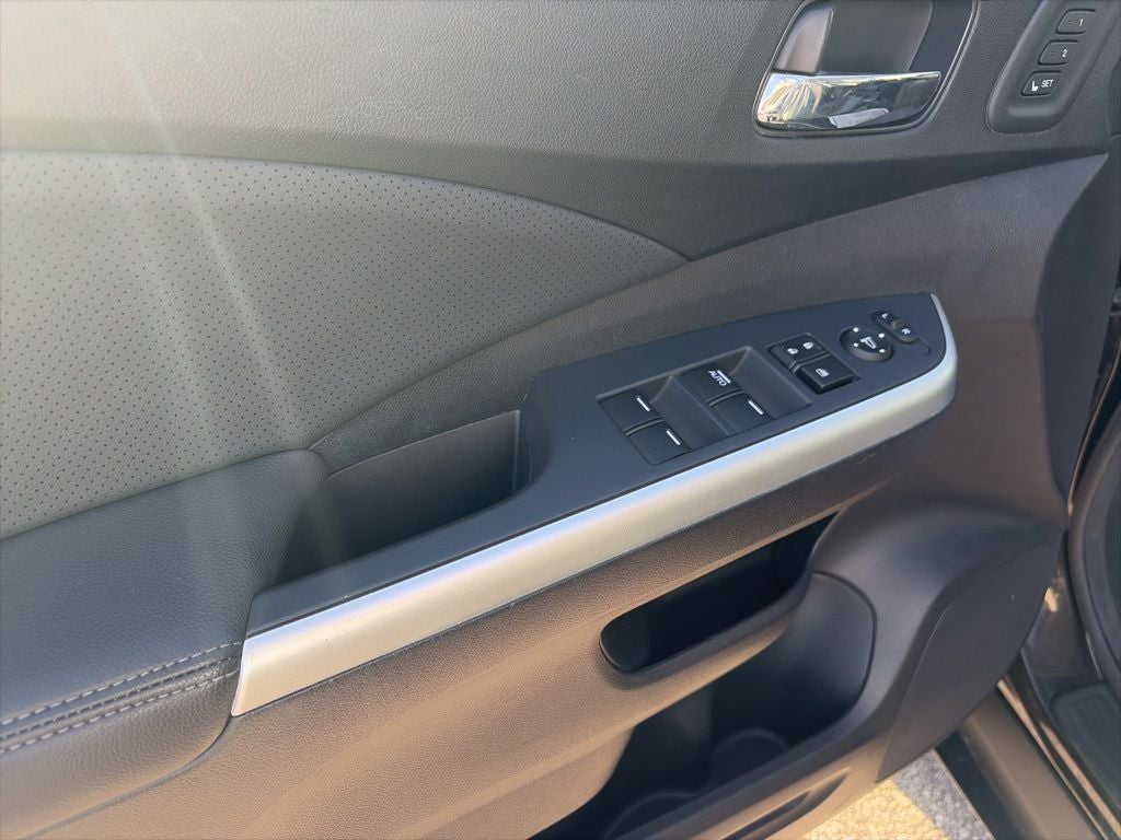 2015 Honda CR-V Touring AWD CLEAN CARFAX LOW MILES!!