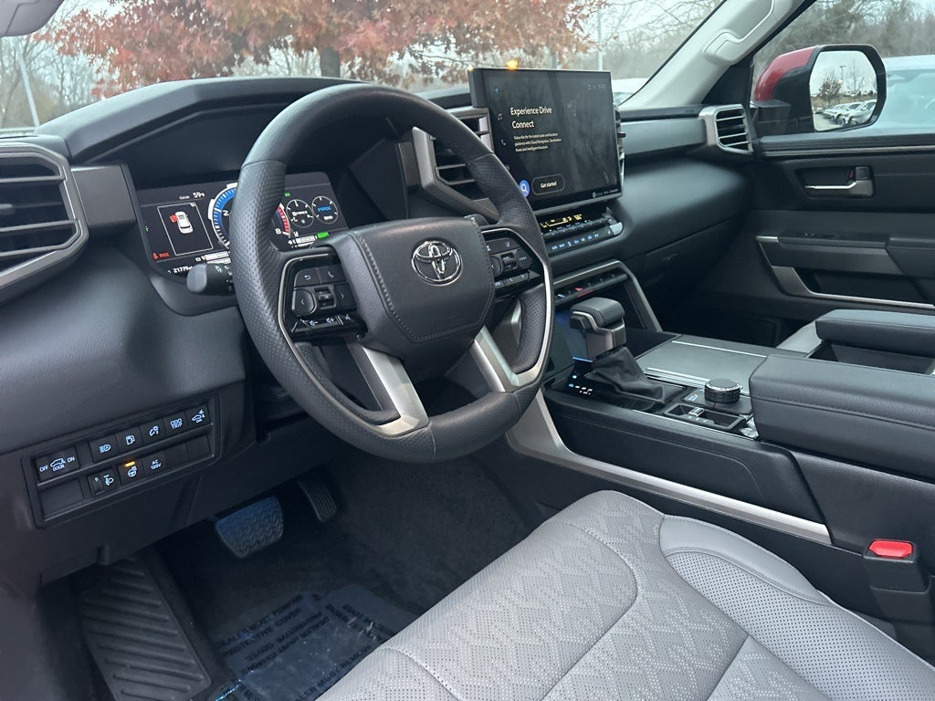 2024 Toyota Sequoia SR5