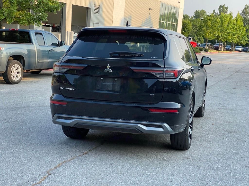 2025 Mitsubishi Outlander SE