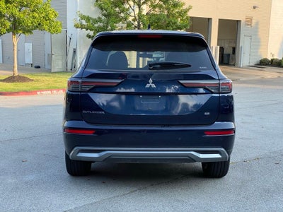 2025 Mitsubishi Outlander SE