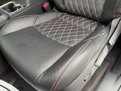 2025 Toyota 4Runner SR5 CLEAN 1 OWNER CARFAX 4WD AND CUSTOM LEATHER