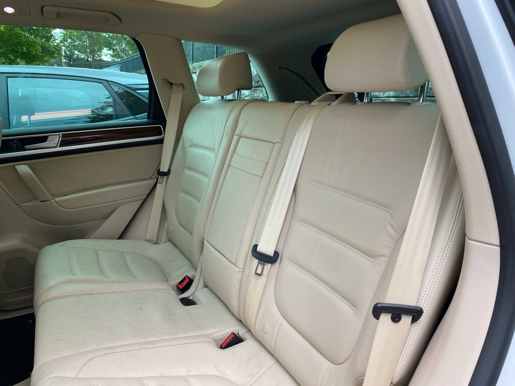 2016 Volkswagen Touareg V6 TDI Sport