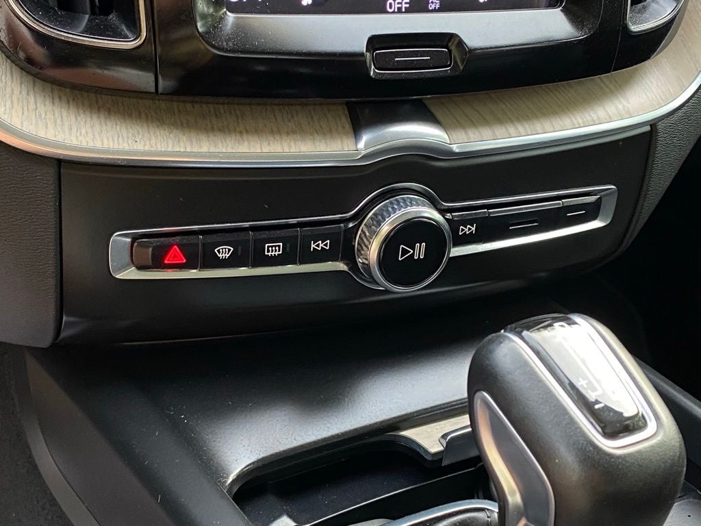 2021 Volvo XC60 T5 Inscription